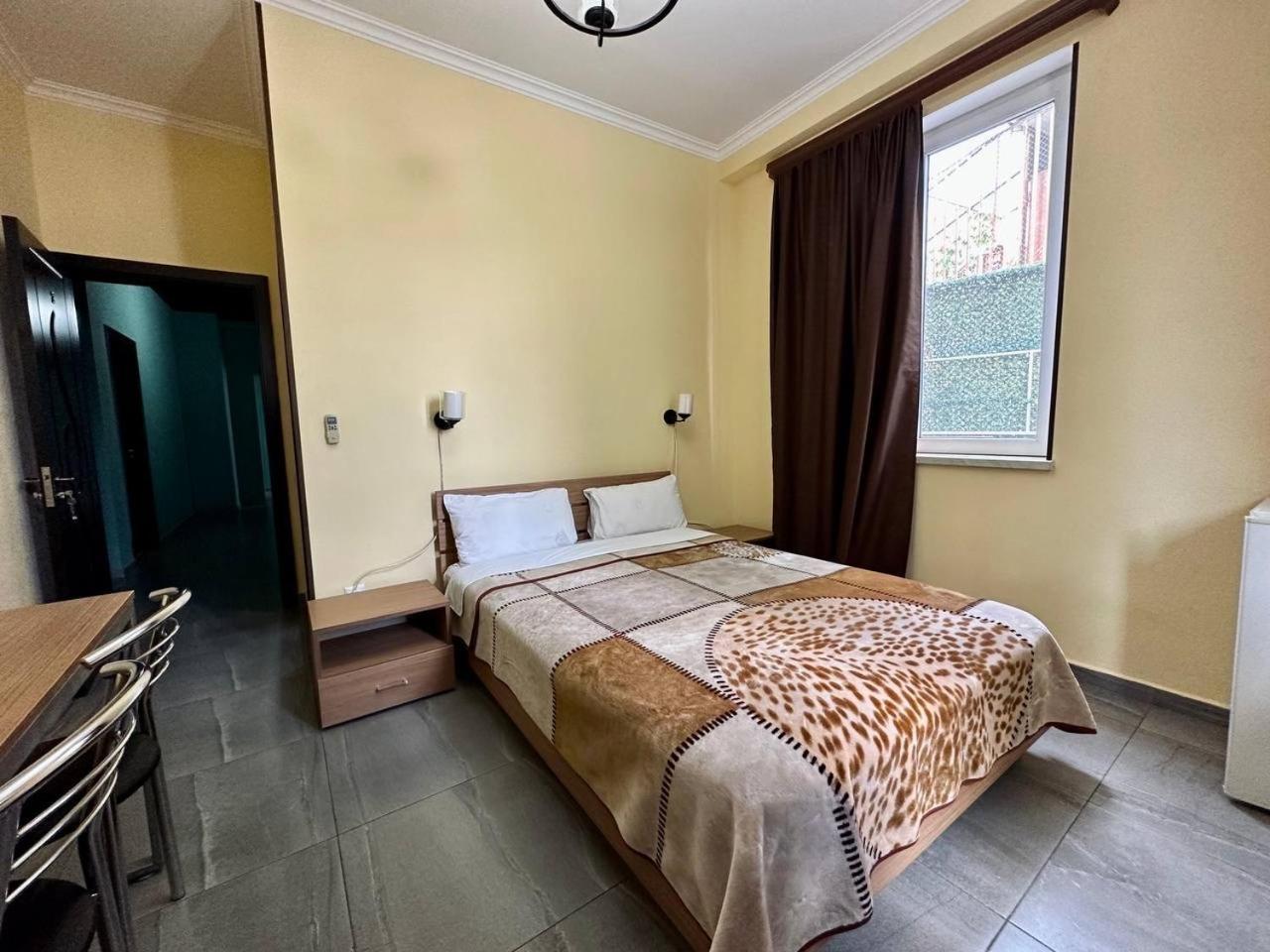 Gs Hotel Tbiliszi Szoba fotó