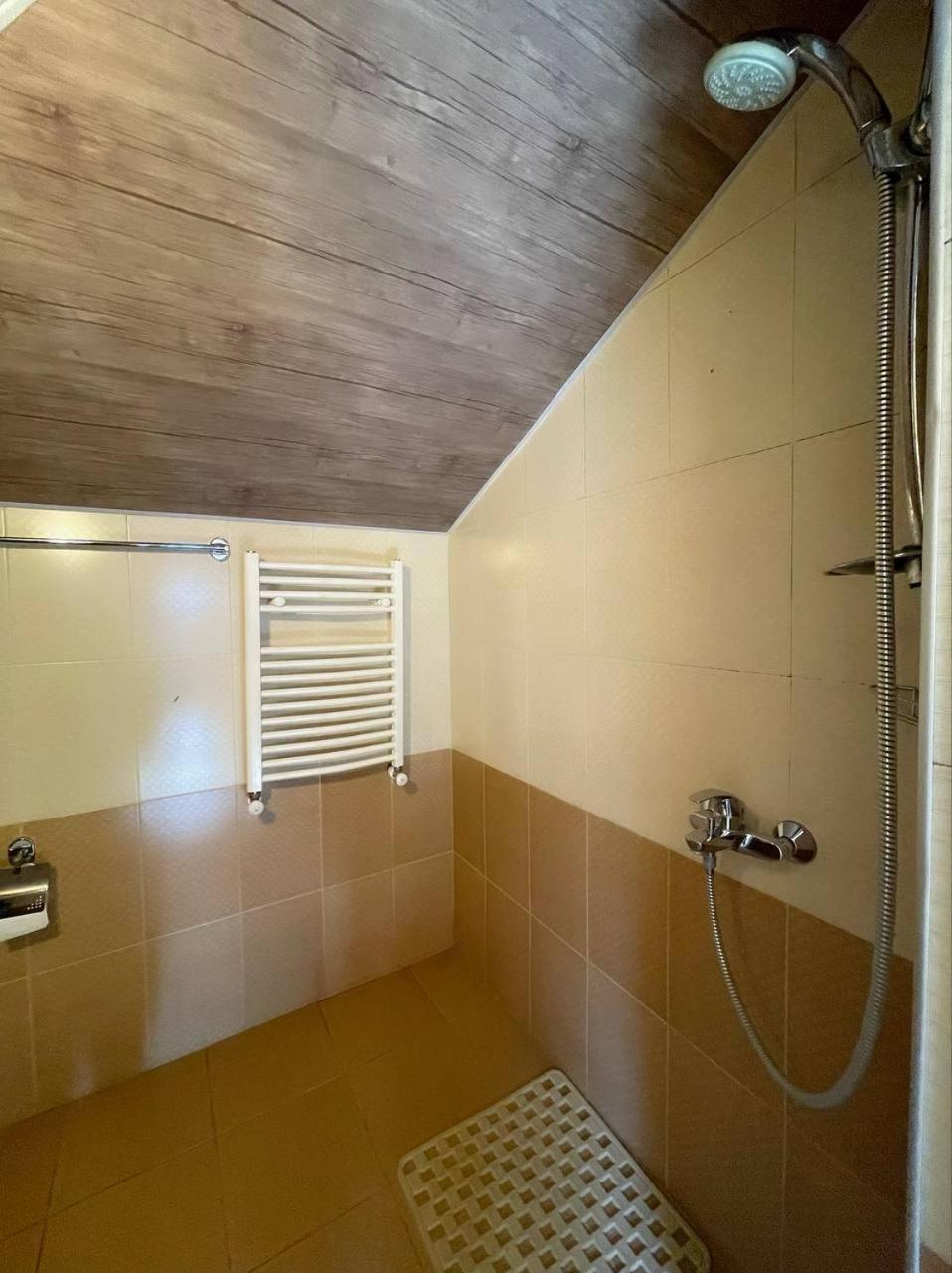 Gs Hotel Tbiliszi Szoba fotó