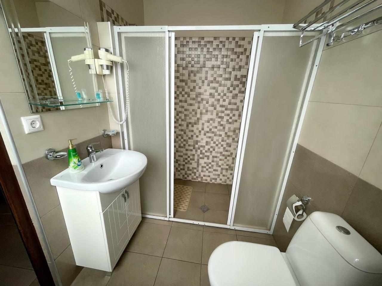 Gs Hotel Tbiliszi Szoba fotó